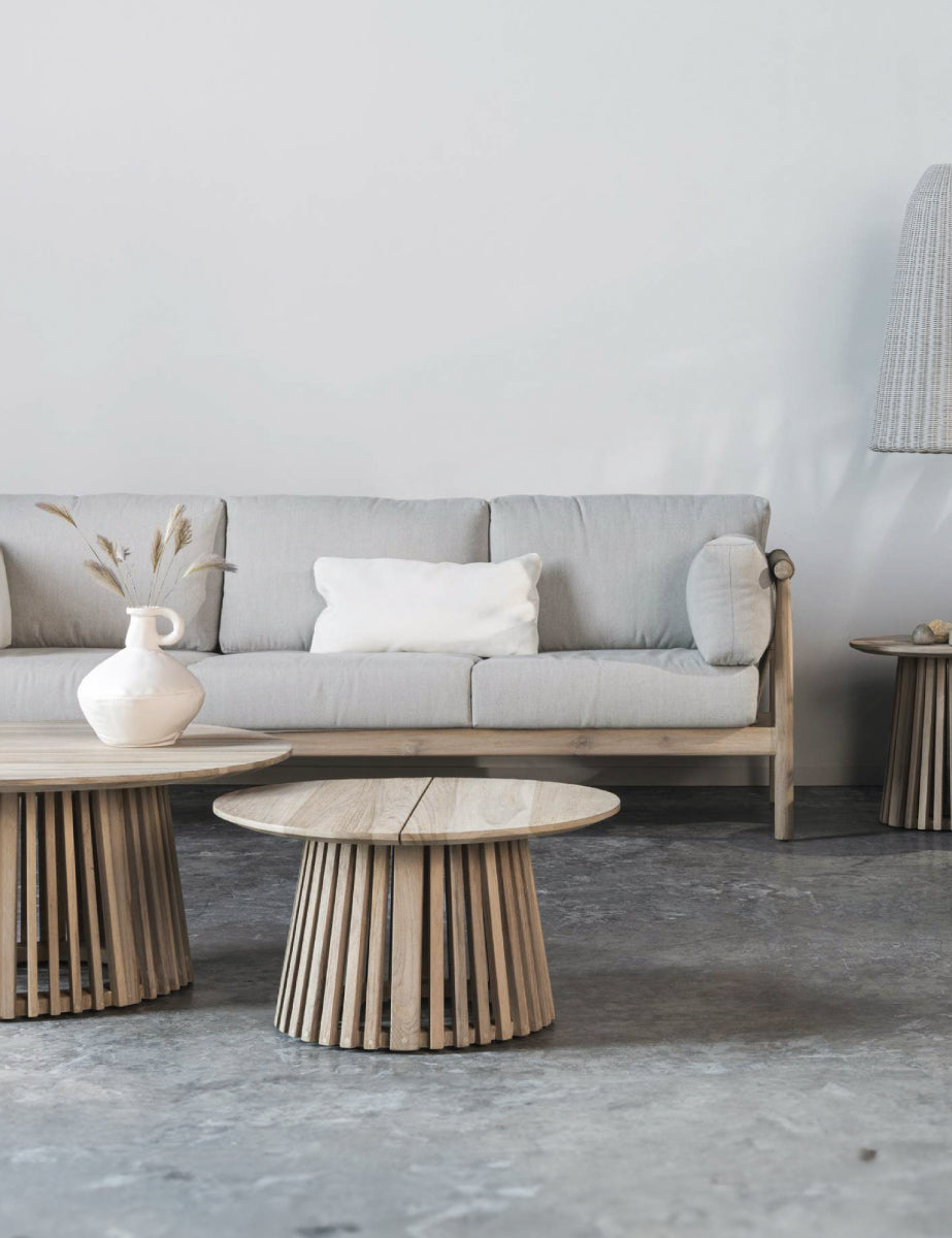 ร้านเฟอร์นิเจอร์ โคมไฟ และโซฟา Lounge Lovers Furniture Store